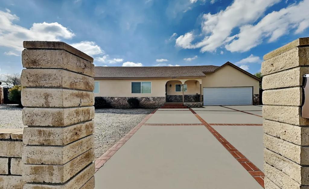12451 Telfair Ave in Los Angeles, CA - Building Photo