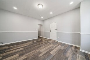 309 14th St in Union City, NJ - Building Photo