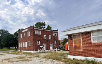 830 N Main St in Decatur, IL - Building Photo - Building Photo