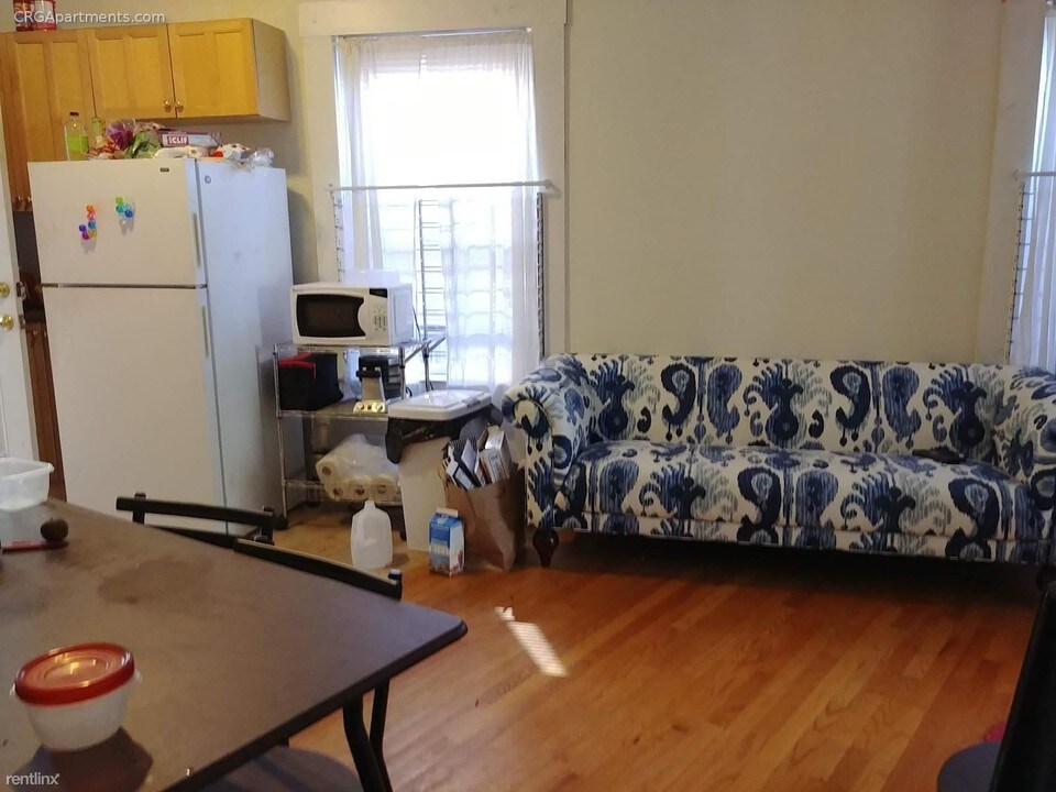 27 Forest St-Unit -Apt 1 in Cambridge, MA - Building Photo