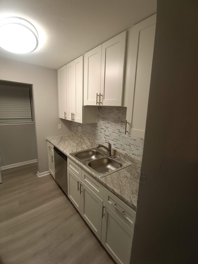 1518 Willow Bend Way, Unit B, Unit B