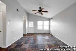 9406 Swans Crossing in San Antonio, TX - Building Photo - Building Photo