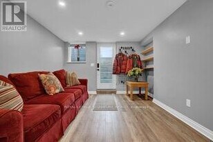 754 Craighurst Ct in Pickering, ON - Building Photo