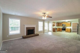 3847 Valley Bluff Ln in Snellville, GA - Building Photo - Building Photo