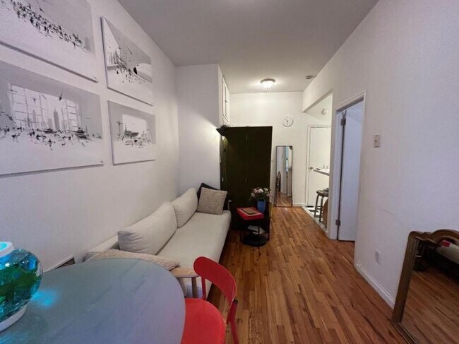 72 East 86th St in New York, NY - Building Photo - Building Photo