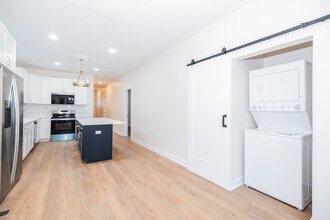 1711 W Henderson St in Chicago, IL - Building Photo - Building Photo