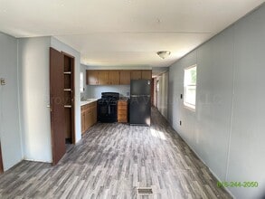 3325 Wesler Dr in Gobles, MI - Building Photo - Building Photo