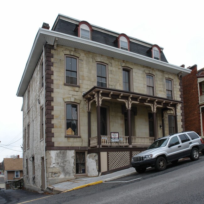 119 E High St in Bellefonte, PA - Building Photo - Building Photo