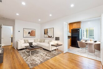 11481 Cumpston St, Unit 1 in North Hollywood, CA - Building Photo - Building Photo