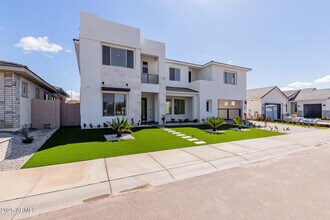 12417 N 93rd Way in Scottsdale, AZ - Building Photo - Building Photo