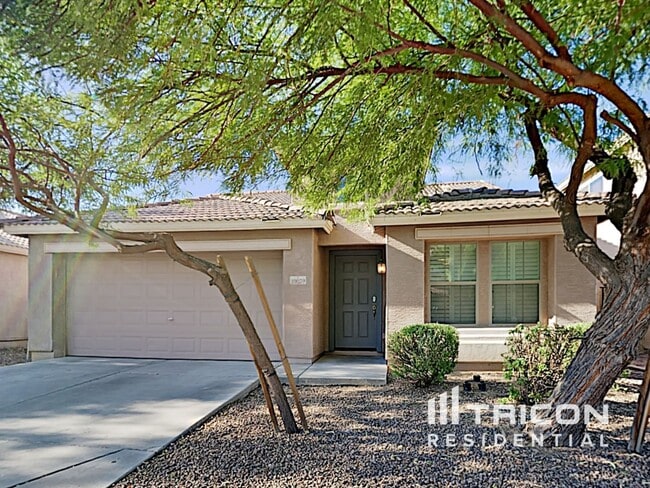 property at 10039 W Hess St