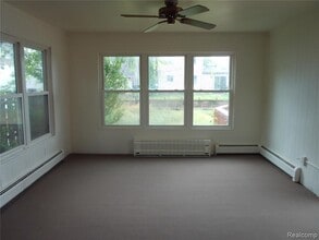 38014 Mallast St in Harrison Township, MI - Building Photo - Building Photo