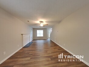 7019 Hunter Gln Dr in Charlotte, NC - Building Photo - Building Photo