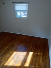 4106 Sanford Dr in Johnson City, TN - Building Photo - Building Photo