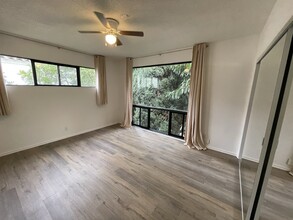 345 N Palm Dr in Beverly Hills, CA - Building Photo - Building Photo