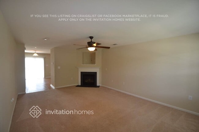 3923 Damask Drive in Charlotte, NC - Foto de edificio - Building Photo