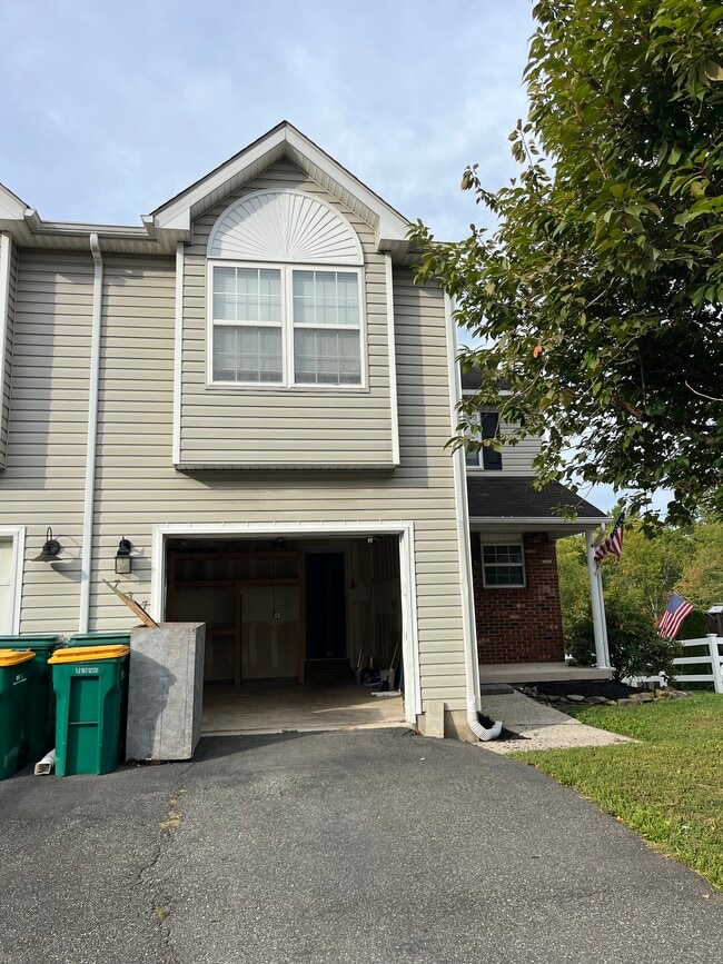 737 Seminary St in Pennsburg, PA - Building Photo - Building Photo