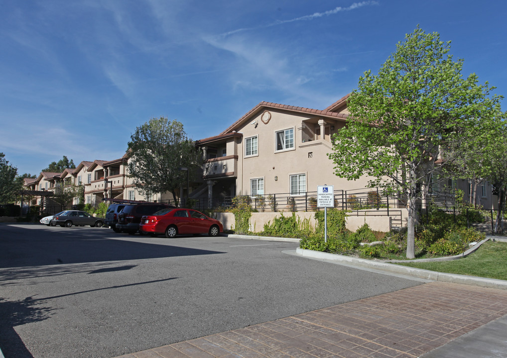 Pattywood Apartments in Simi Valley, CA - Building Photo