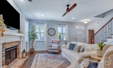 30 Cherry Tree Ct in Richmond Hill, GA - Building Photo - Building Photo