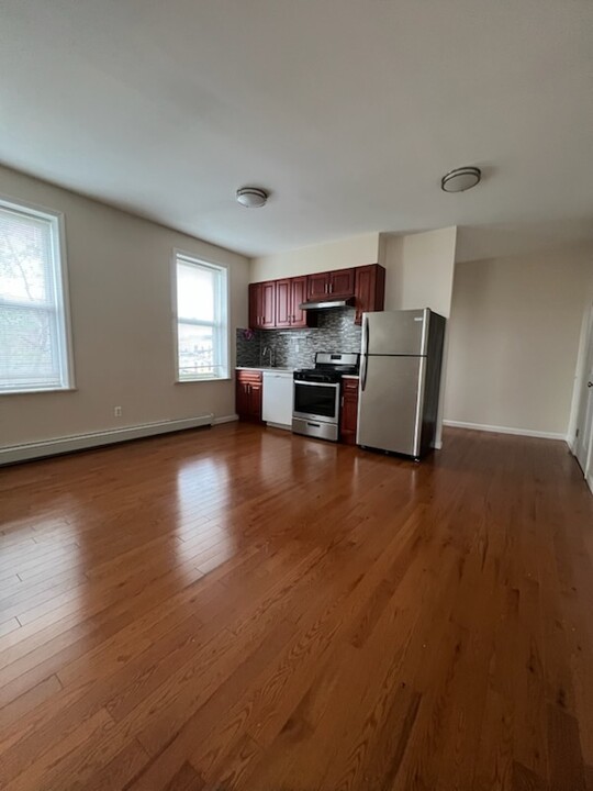 8684 15th Ave, Unit 2F in Brooklyn, NY - Building Photo