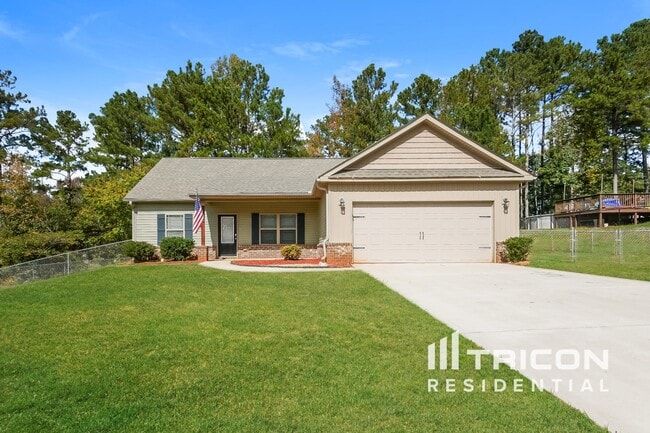 property at 517 Knollwood