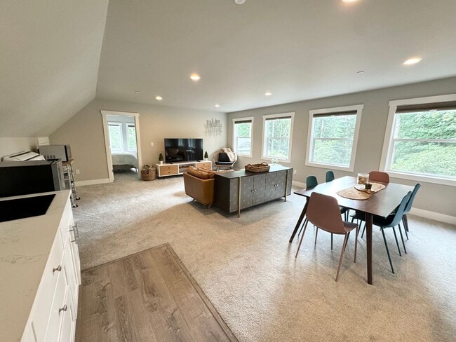 14460 188th Ave NE in Woodinville, WA - Building Photo - Building Photo