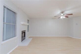 13207 Vendrell Dr in Austin, TX - Building Photo - Building Photo