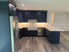 4229 W Bay Vista Ave in Tampa, FL - Foto de edificio - Building Photo