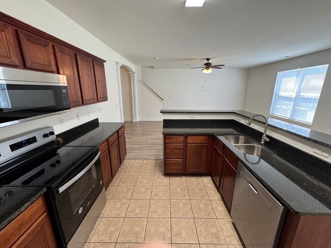 6718 Sequoia Hills Dr in Harrisburg, NC - Building Photo - Building Photo