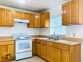 1965 Nelson Ave in Ormond Beach, FL - Building Photo - Building Photo