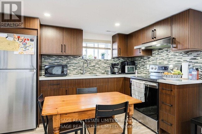 property at 146 E 34th St