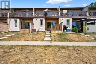 275 Blake St in Barrie, ON - Building Photo