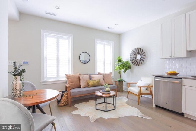 property at 3921 Fulton St NW