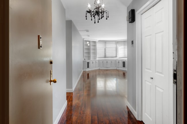 1328 Harmon Cove Tower in Secaucus, NJ - Building Photo - Building Photo
