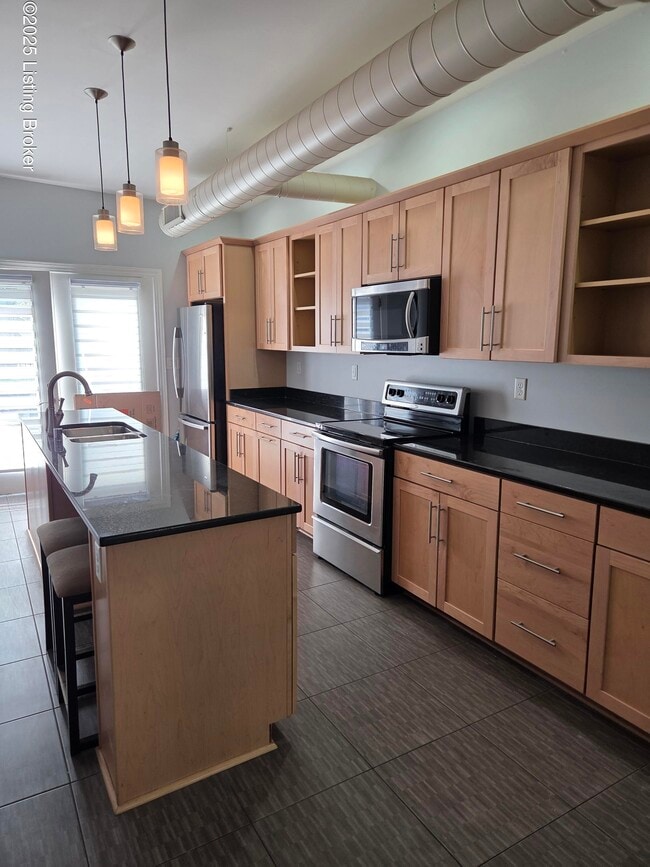 property at 1216 Bardstown Rd