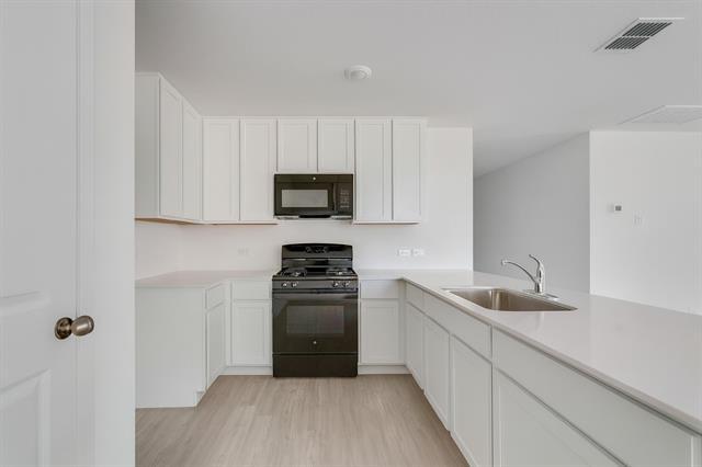 property at 923 Ponderosa Ln