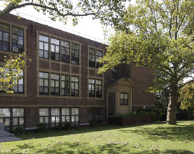 Lincoln Farms in Huntington Station, NY - Building Photo - Building Photo