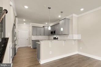 7916a Potter Pl in Elkridge, MD - Building Photo - Building Photo