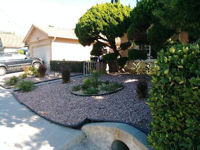 5683 Campanile Way in San Diego, CA - Building Photo - Building Photo