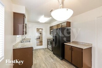 9731 N 56th Dr in Glendale, AZ - Building Photo - Building Photo