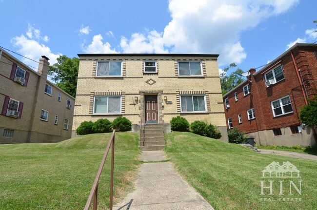 2536 Williams Ave, Unit 4