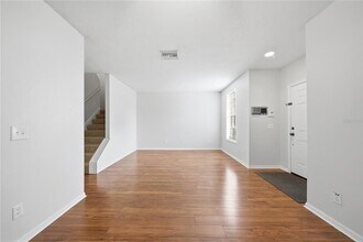 1139 Baronscourt Dr in Zephyrhills, FL - Building Photo - Building Photo