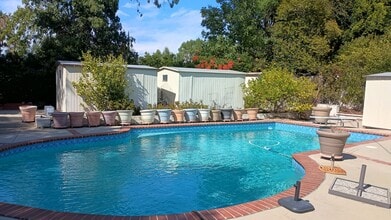 22171 Marylee St in Woodland Hills, CA - Building Photo - Building Photo
