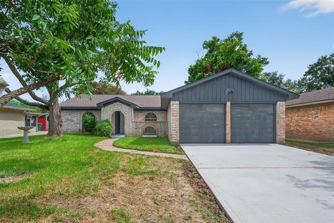property at 7635 Dawnridge Dr