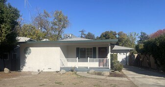 711 E Fountain Way in Fresno, CA - Building Photo