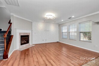 15611 Normans Landing Dr in Charlotte, NC - Building Photo - Building Photo