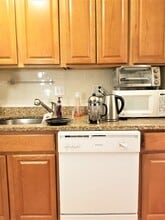 33 Bay State Rd in Boston, MA - Building Photo - Building Photo