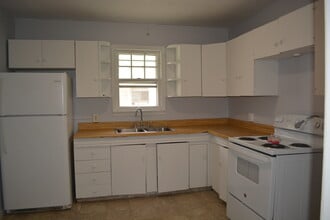 1014 Lamb St, Unit 1014 in Utica, NY - Building Photo - Building Photo