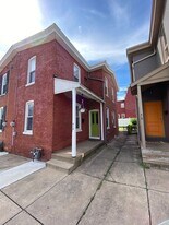414 W Frederick St in Lancaster, PA - Building Photo