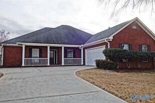 143 Long Bow Dr in Madison, AL - Building Photo